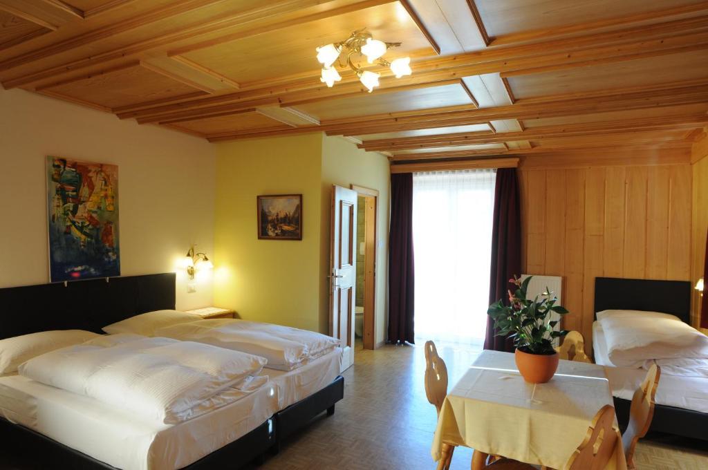 B&B Hotel Heidi Dobbiaco Oda fotoğraf
